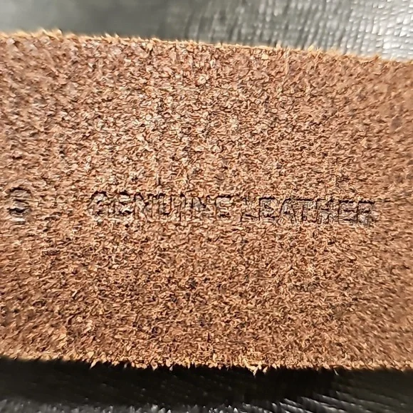 Frye suede belt 40 inches end to end soft brown brass buckle - Picture 7 of 9